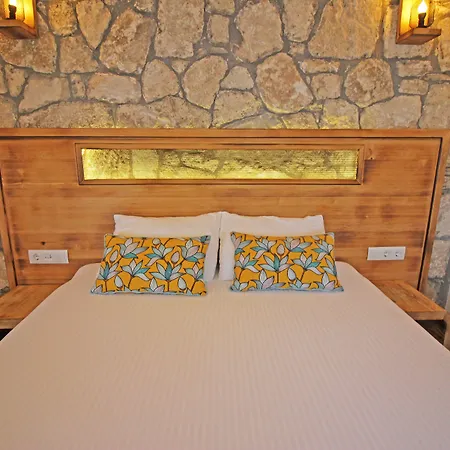 Onal Tas Hotel Bozcaada